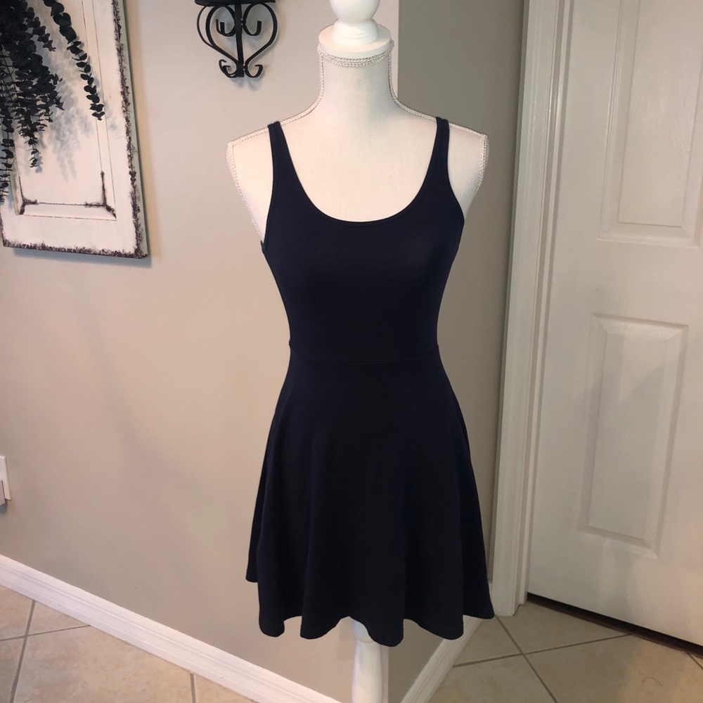 |DONATING SOON| EXPRESS navy blue peplum mini dress. Size XS